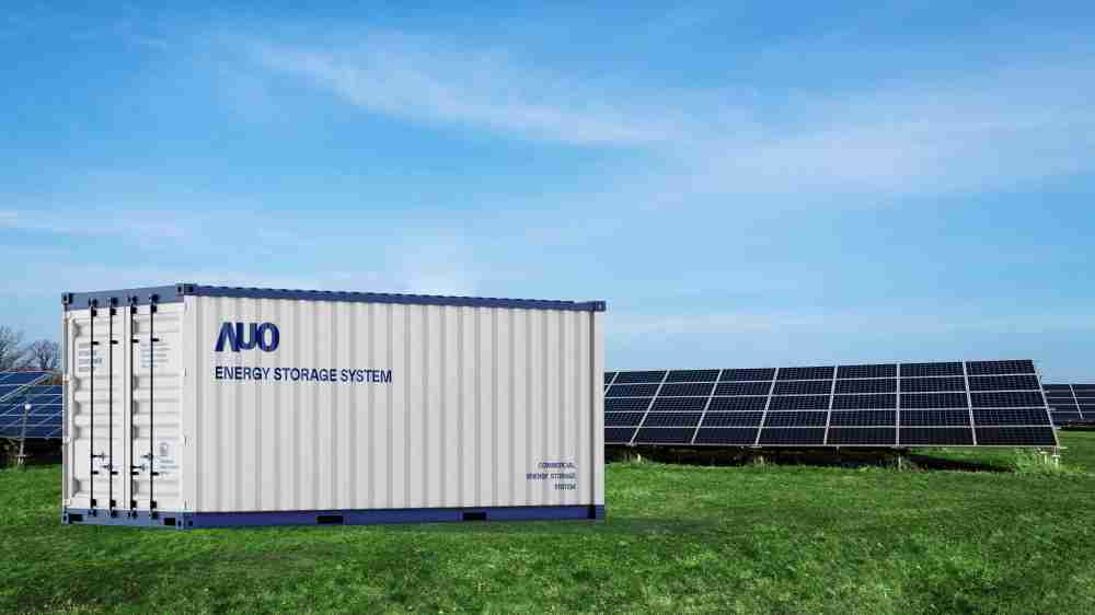 糖果派对透过AI数据管理，，，，提供不同类型用户进行储能与能源管理，，，，达到再生能源管控调度成效