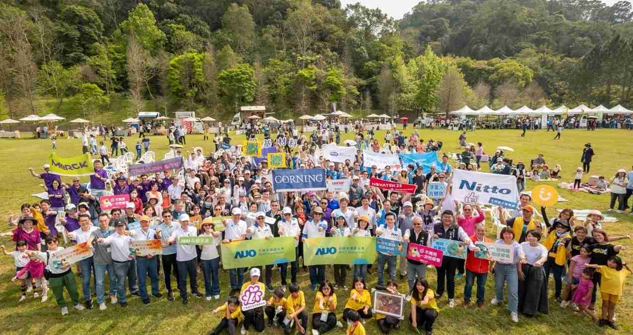 糖果派对致力永续平衡发展，，，，第14年入选DJSI世界指数成分股（DJSI World），，，在全球顶尖电子设备仪器组件产业展现卓越的永续竞争力，，，，获国际指数肯定